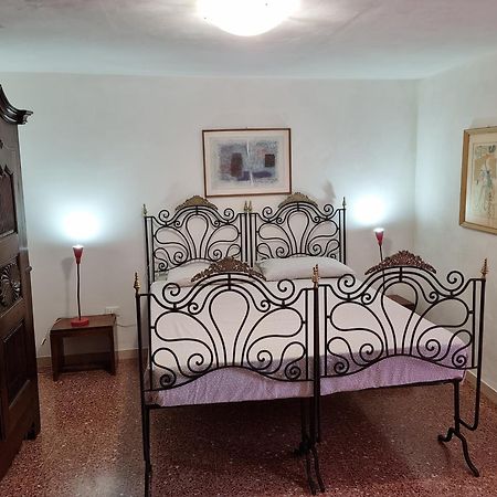 Fossato di Vico Appartamento Il Grillo מראה חיצוני תמונה